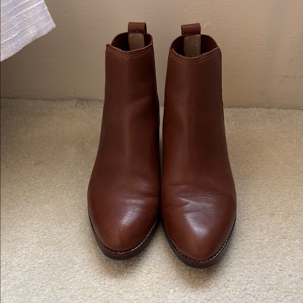 NWOT - Madewell Brown Leather Lug Sole Ankle Booties - Size 6.5